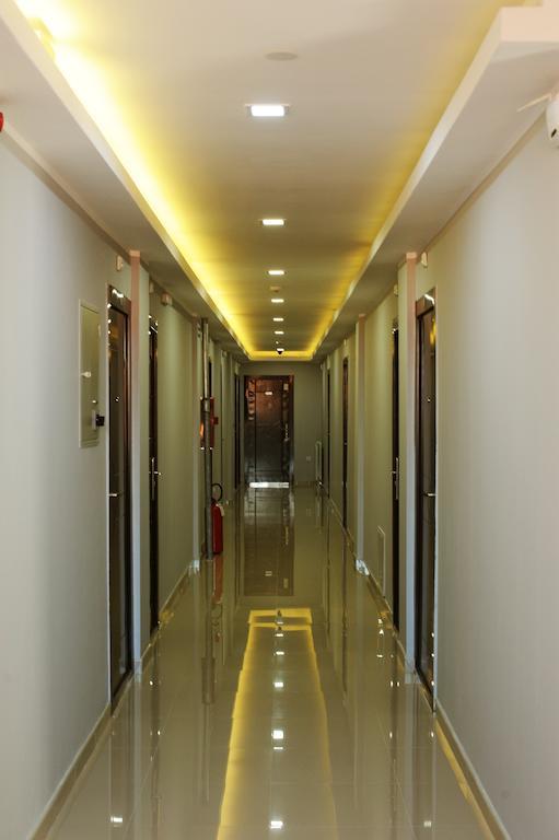 Garni Hotel Crystal Ice Ni Exteriör bild